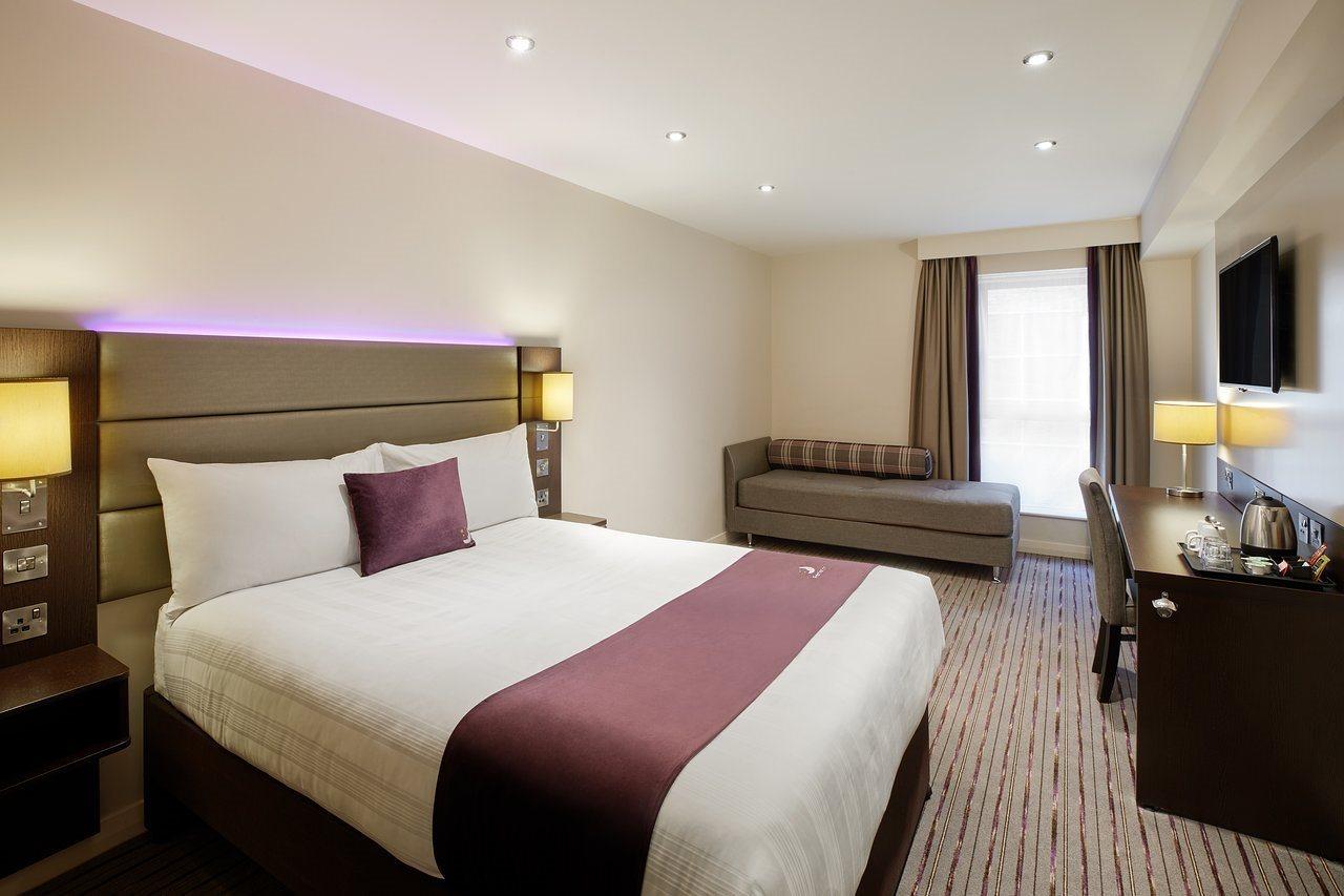 Premier Inn Premier Inn Douglas, Isle Of Man ภายนอก รูปภาพ